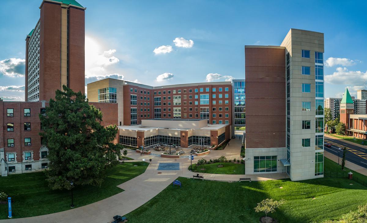 Grand Hall is 博彩网址大全's most recently completed residence hall and home to a large dining hall. 